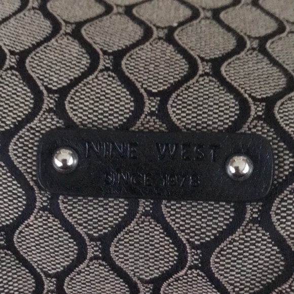 Nine West Crossbody Purse - Picture 6 of 7